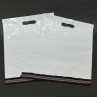 White Mailing Bags with a Carry Handle 250mm x 350mm